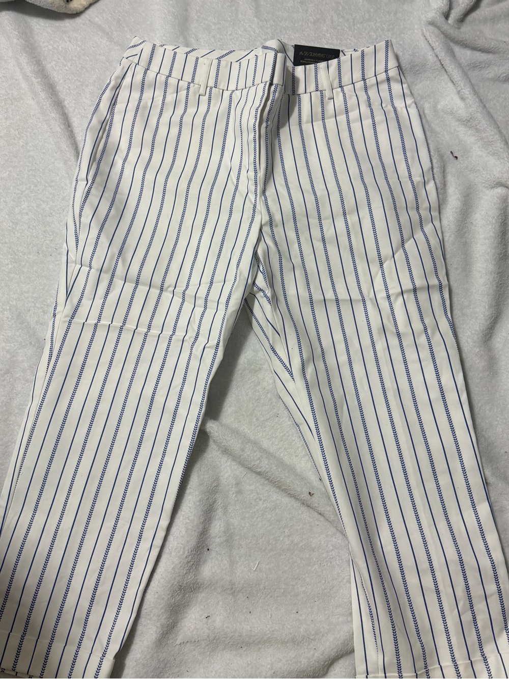 NWT Chicos “So Slimming” cropped pants- blue and white stripes